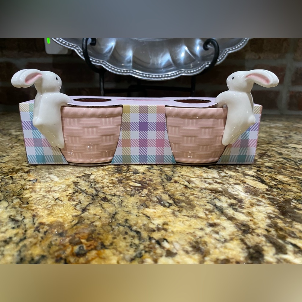 Bakeshop by Masterclass pink basket weave ceramic figural rabbit ramekins -NEW